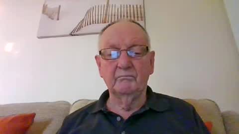 Snapshot of windy19391a chatting on January 18, 8:52 am windy19391a online show from January 18, 8:52 am