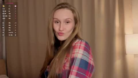 Snapshot of windylesiak chatting on April 7, 3:56 pm Sofia online show from April 7, 3:56 pm