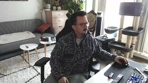 cream36 online show from November 27, 9:00 am