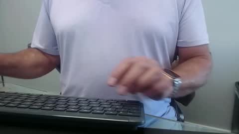 Snapshot of wisanonymousman chatting on May 28, 1:52 pm Wisa Randy online show from May 28, 1:52 pm