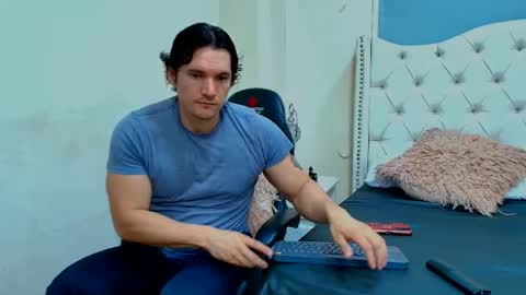 Wiston online show from February 24, 12:47 pm