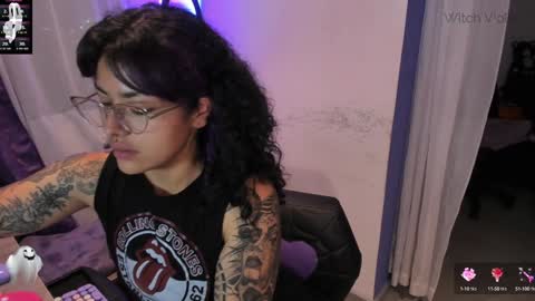     Luna Violeta  A r t i s t  online show from January 9, 11:13 pm