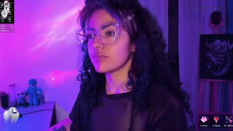     Luna Violeta  A r t i s t  online show from February 24, 1:57 am