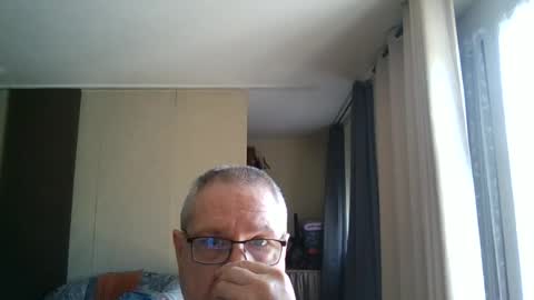 Snapshot of wixer1970 chatting on July 21, 9:11 am wixer1970 online show from July 21, 9:11 am