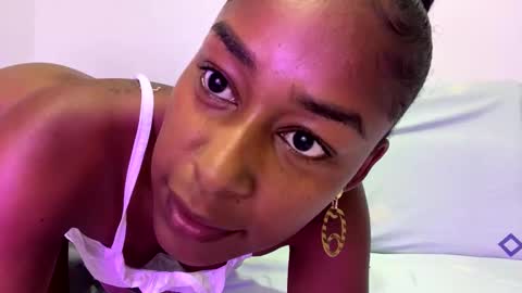 Snapshot of wizycandy_1 chatting on January 19, 12:28 am Wiz and Candy online show from January 19, 12:28 am