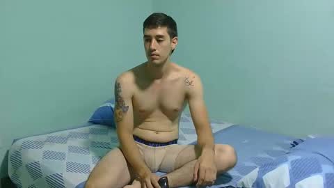 Snapshot of wlion97 chatting on February 25, 1:48 am wlion97 online show from February 25, 1:48 am