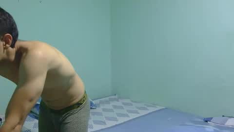 Snapshot of wlion97 chatting on February 26, 2:43 am wlion97 online show from February 26, 2:43 am