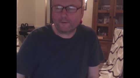 Snapshot of wobble444 chatting on May 11, 12:16 am wobble444 online show from May 11, 12:16 am