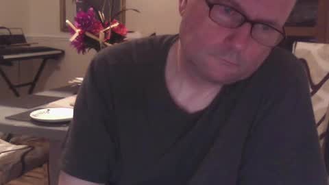 Snapshot of wobble444 chatting on June 21, 11:51 pm wobble444 online show from June 21, 11:51 pm