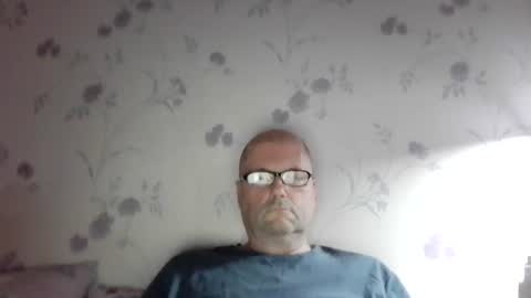 Snapshot of wobble444 chatting on July 13, 12:24 am wobble444 online show from July 13, 12:24 am