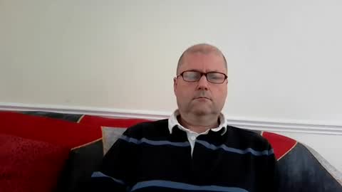 Snapshot of wobble444 chatting on July 18, 10:19 am wobble444 online show from July 18, 10:19 am