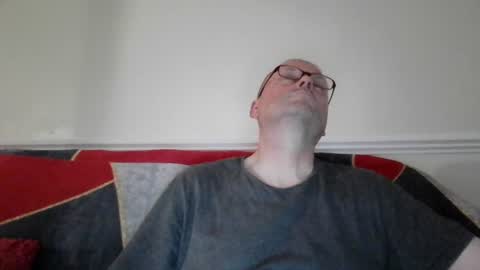 Snapshot of wobble444 chatting on July 19, 12:36 am wobble444 online show from July 19, 12:36 am