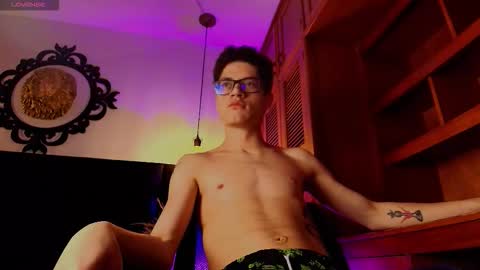  W O L F  online show from November 7, 11:43 am