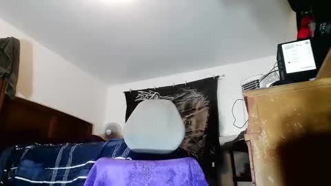 Snapshot of wolfman79 chatting on October 22, 10:59 am wolfman79 online show from October 22, 10:59 am