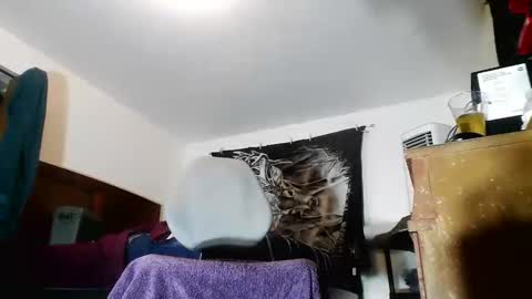 Snapshot of wolfman79 chatting on October 29, 10:55 pm wolfman79 online show from October 29, 10:55 pm