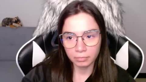 Alex online show from February 8, 2:04 am