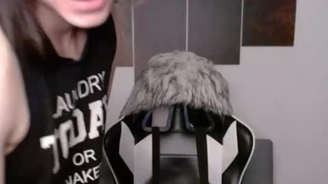 Alex online show from February 14, 2:30 am