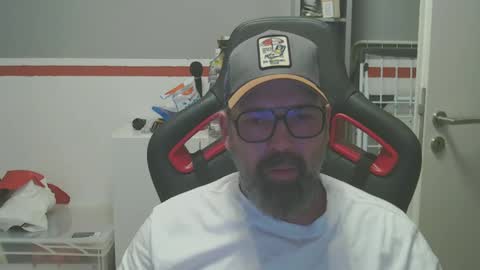 Adam online show from December 6, 7:54 am