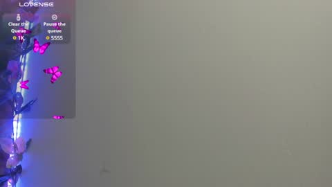 Snapshot of wood_nymphh chatting on December 29, 11:18 pm Lia online show from December 29, 11:18 pm