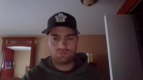 woodeee77 online show from December 19, 6:56 pm