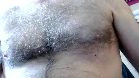 WoodieSays online show from March 22, 6:00 pm