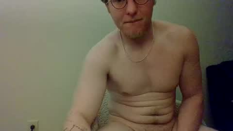 Snapshot of woodp7565 chatting on November 30, 10:14 pm woodp7565 online show from November 30, 10:14 pm