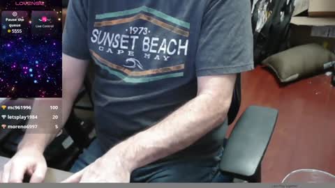 woodworker6473 online show from December 11, 2:11 pm