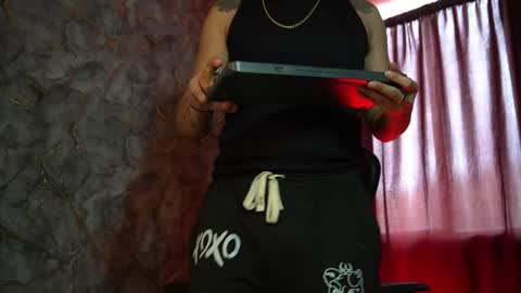 Woondeer online show from February 20, 7:03 pm