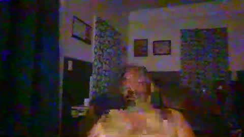 Snapshot of woperator12 chatting on June 5, 9:37 am woperator12 online show from June 5, 9:37 am