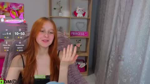 Snapshot of wow_emma_ chatting on June 4, 1:17 pm wow_emma_ online show from June 4, 1:17 pm