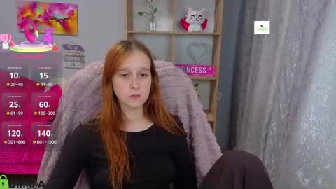 Snapshot of wow_emma_ chatting on June 12, 2:27 pm wow_emma_ online show from June 12, 2:27 pm