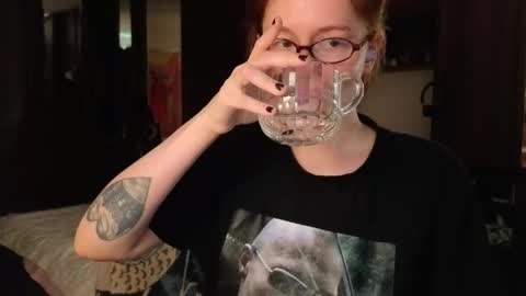 Rebecy online show from April 13, 3:39 pm