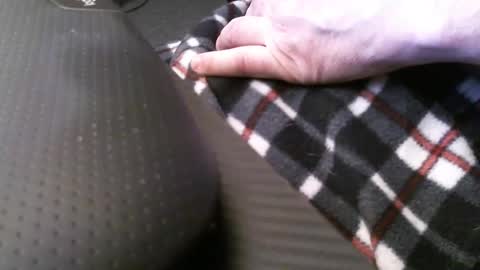 Snapshot of wrangleat0r chatting on February 23, 5:01 am wrangleat0r online show from February 23, 5:01 am