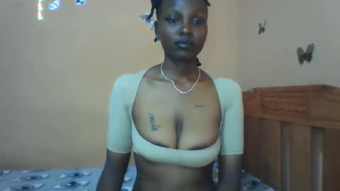 Snapshot of wren_7 chatting on November 19, 9:31 am wren 7 online show from November 19, 9:31 am