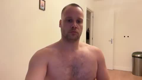 joejoe online show from October 27, 7:40 pm