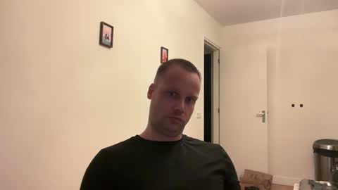 joejoe online show from November 14, 4:17 pm