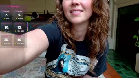 Snapshot of wutangwendy chatting on May 28, 9:45 pm wutangwendy online show from May 28, 9:45 pm