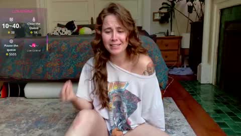 Snapshot of wutangwendy chatting on June 3, 6:24 pm wutangwendy online show from June 3, 6:24 pm