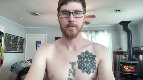 Snapshot of wuthole chatting on February 12, 7:24 pm wuthole online show from February 12, 7:24 pm