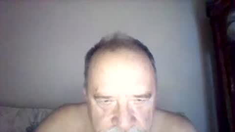 Snapshot of wvmountainlover chatting on December 11, 11:19 am wvmountainlover online show from December 11, 11:19 am