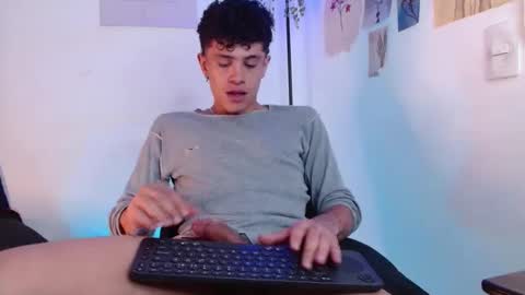 wyatt online show from December 27, 10:48 pm