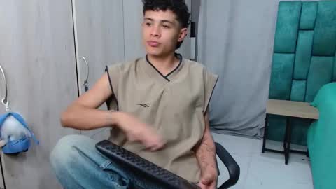 wyatt online show from January 22, 2:37 am