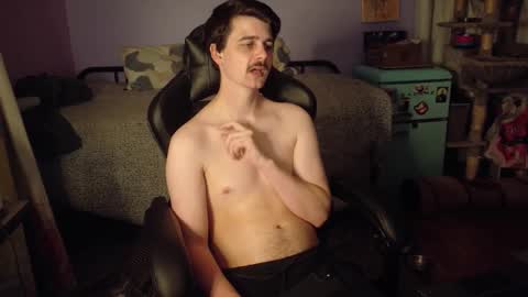 Wyatt online show from November 18, 3:12 am