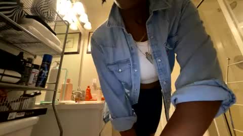 Wynter Heat online show from July 14, 2:05 am