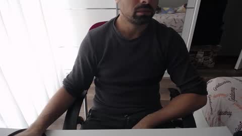 Mr. Lonely online show from September 9, 9:09 am