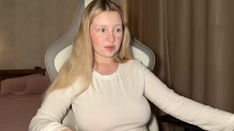 eva online show from October 24, 4:47 pm