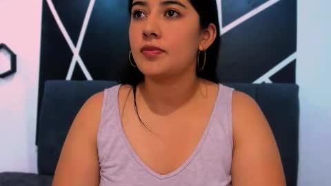 Adeline online show from November 5, 10:54 pm