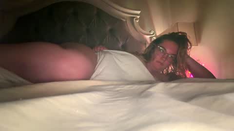 Mariah  online show from April 18, 3:32 am