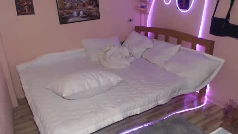 Snapshot of x_jemy22 chatting on February 16, 10:11 am Jemy online show from February 16, 10:11 am