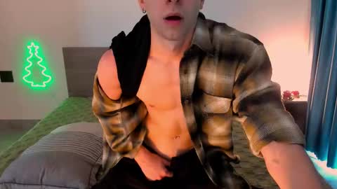 Snapshot of x_nile chatting on December 4, 6:44 am Nile online show from December 4, 6:44 am